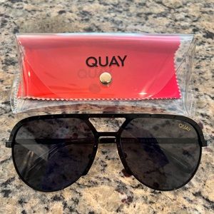 QUAY On A Break Polarized Sunglasses